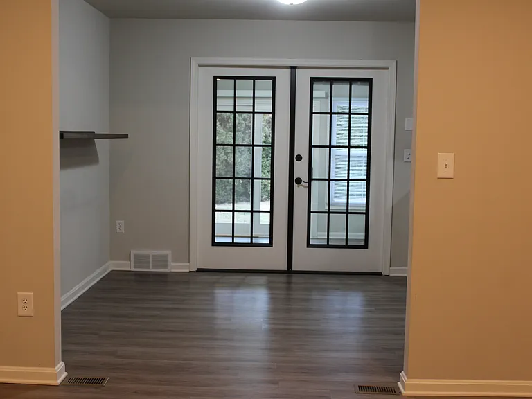 2103 Foxfire Dr — Photo 12