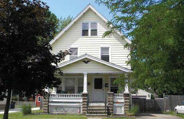 1st image of 160 Hamilton St
