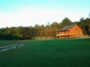 W16437 Sugar Bush Dr, Armstrong Creek, WI 54103