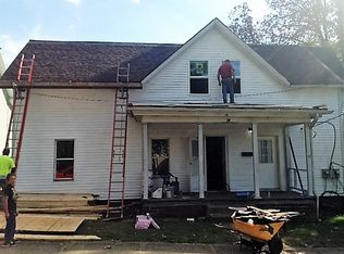 211 W Washington St, Athens, OH 45701