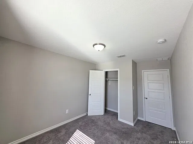 3 bed, 2.5 bath, 1855 sqft, $2,175 — Photo 2