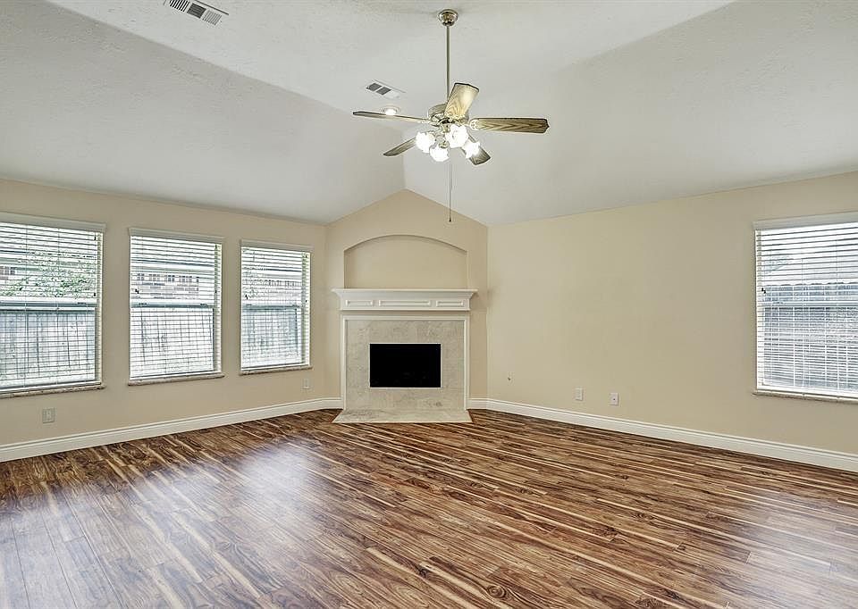 5631 Saddle Bred Dr, Houston, TX 77084 | Zillow