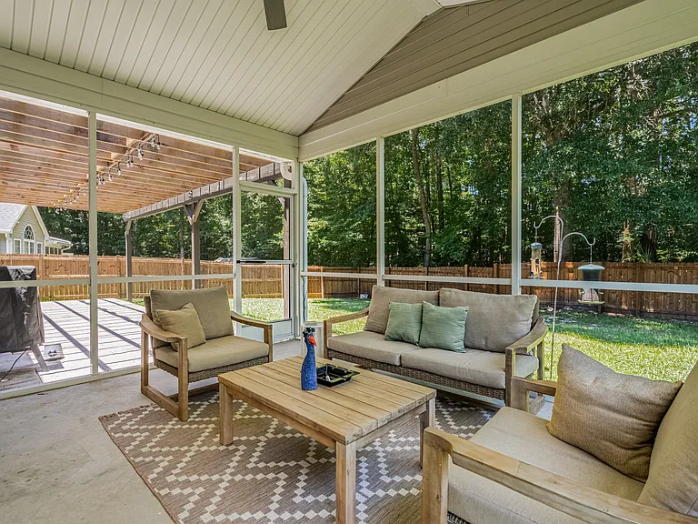 706 Beverly Dr — Photo 38