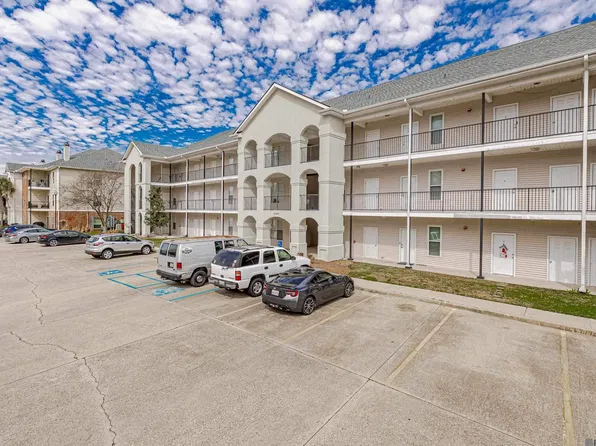12386 River Highlands Dr Unit H, Saint Amant, LA 70774