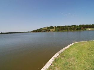3243 Lakeside Dr, Granbury, TX 76048