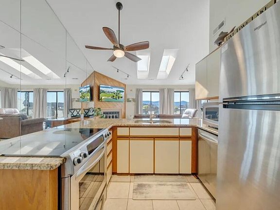 5th image of 120 Sailors Cove Dr #1312