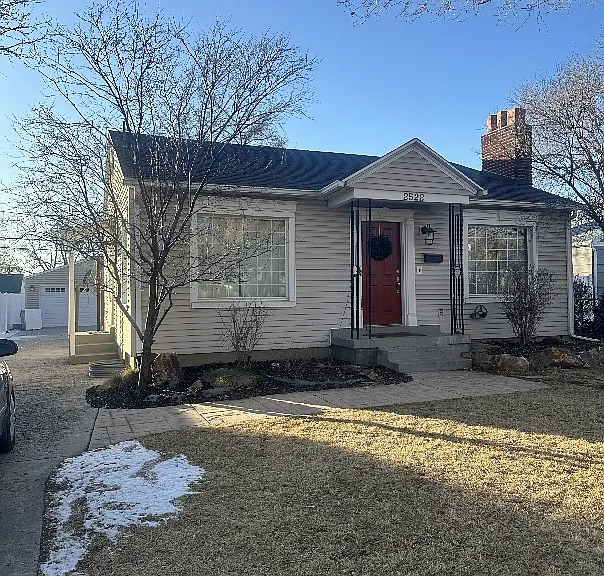 2522 S 1700 E — Photo 1