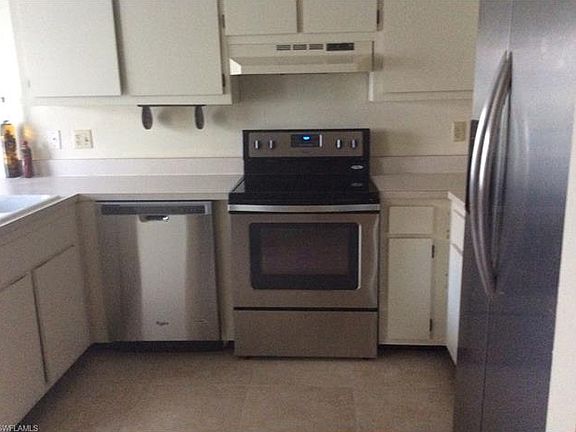 5th image of 13122 Langton Ct