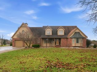 12127 Mahogany Dr, Fort Wayne, IN 46814