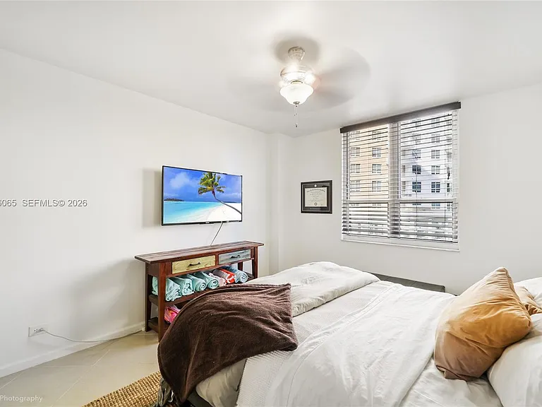 701 Brickell Key Blvd #404 — Photo 9