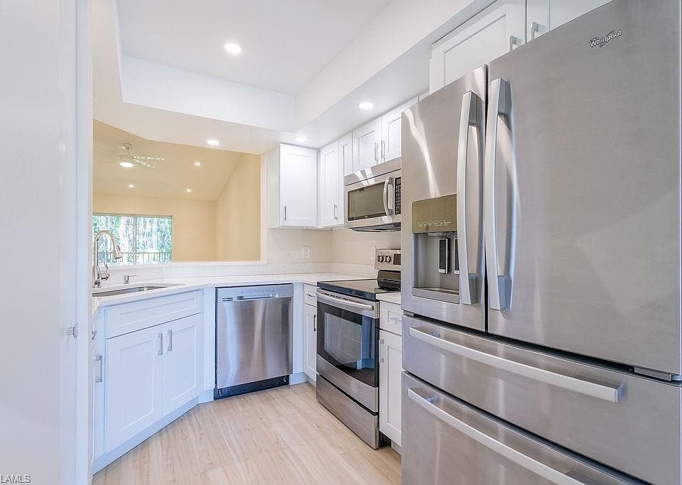 1st image of 773 Wiggins Lake DR #205