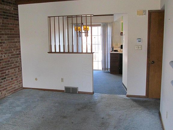 3rd image of 4492 Folkestone Ct N #9-C