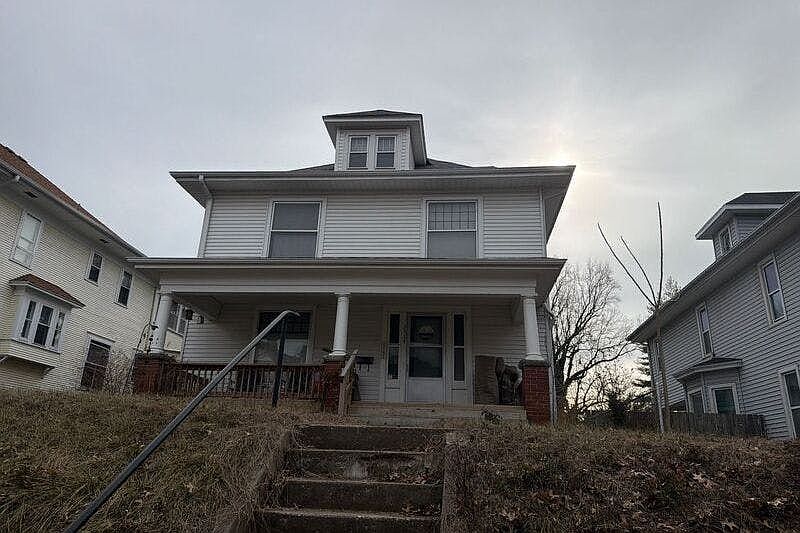 1st image of 2514 Jules St