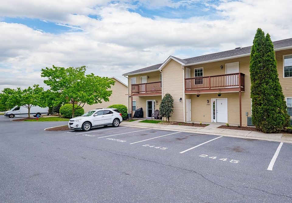 1st image of 2445 Mosby Ct #14