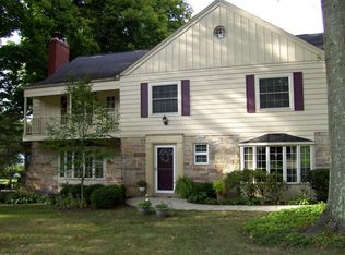 2359 Ridgewood Rd, Akron, OH 44313