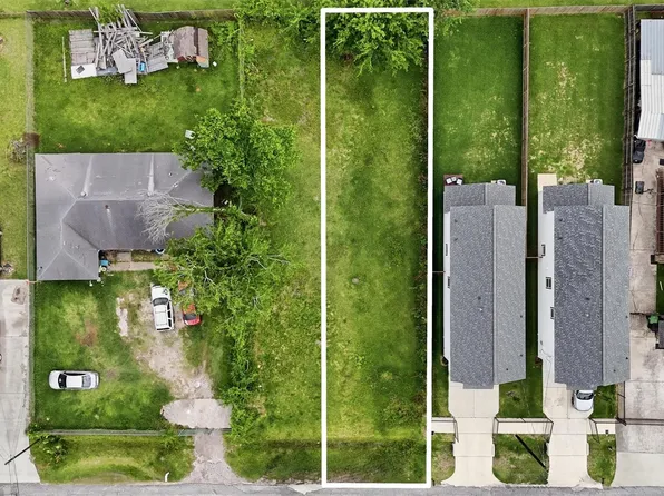 7938 Record St, Houston, TX 77028