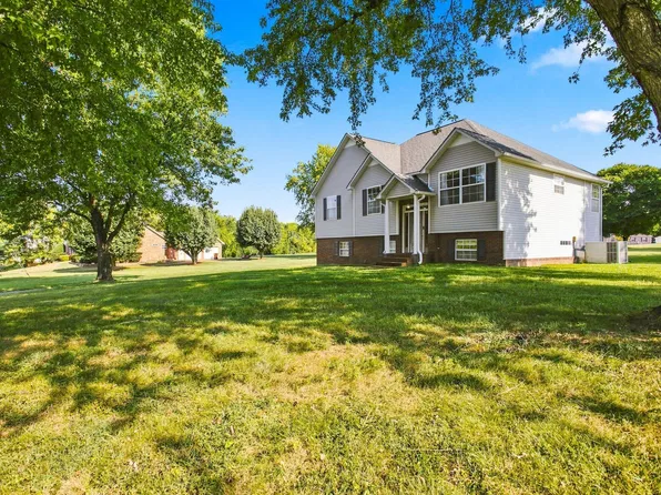 2408 Lake Shore Dr, Spring Hill, TN 37174