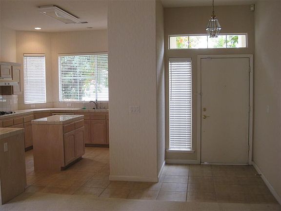 2nd image of 2662 E Eclipse Ave
