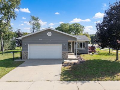 2708 Northern Valley Dr NE, Rochester, MN, 55906