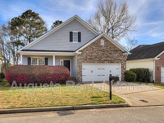 3rd image of 719 Bonnie Oaks Ln