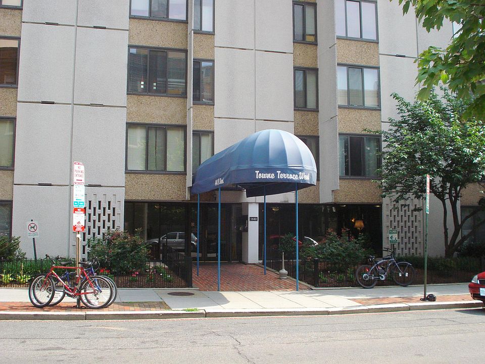 Towne Terrace West