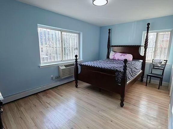 5th image of 6942 43rd Avenue