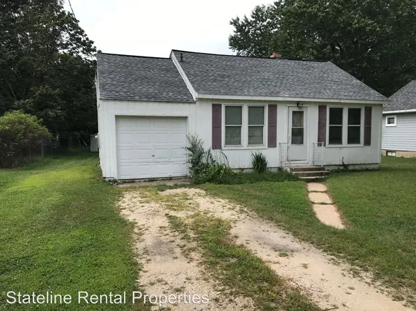 3820 Sandy Hollow Rd, Rockford, IL 61109