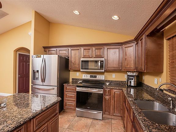 5th image of 5572 Myakka Ave