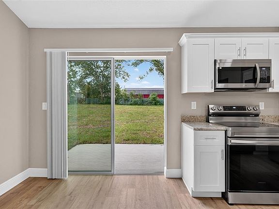 4th image of 22732 SW Marine Blvd