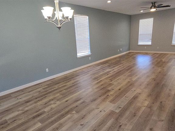 3rd image of 4304 Stone Oak Pl