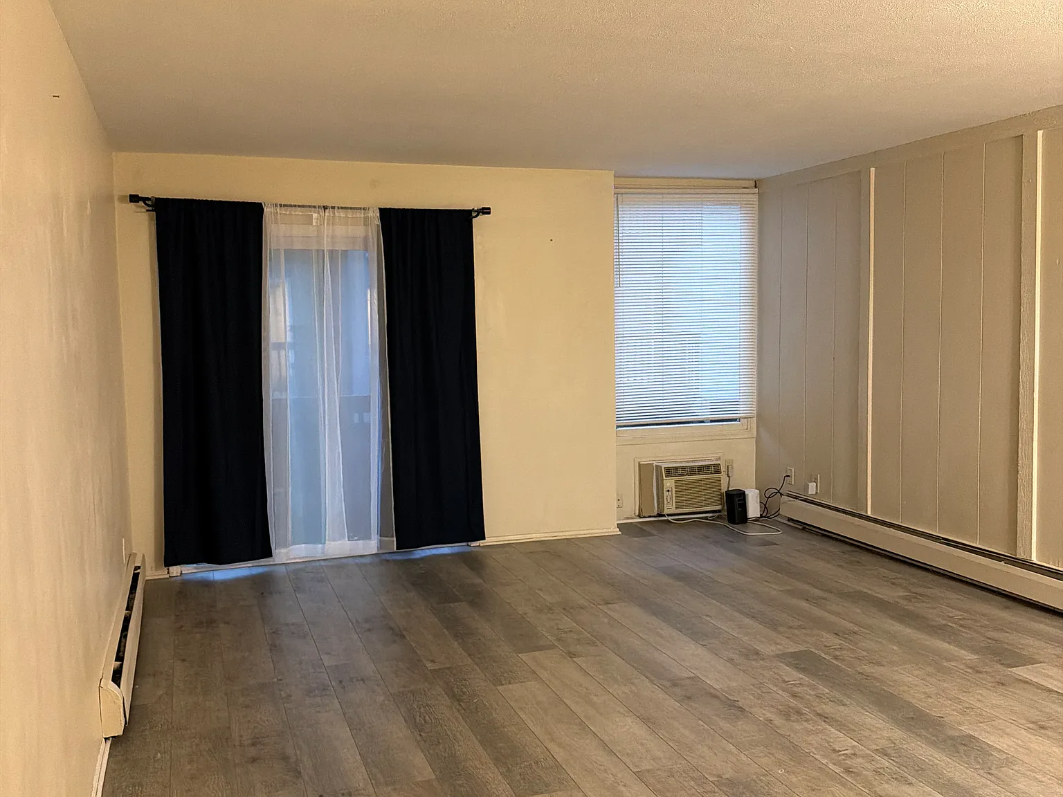2 bed, 950 sqft, $975 — Photo 2