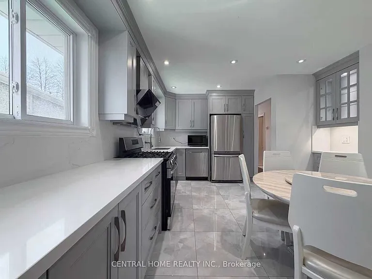 11 Tineta Cres — Photo 10