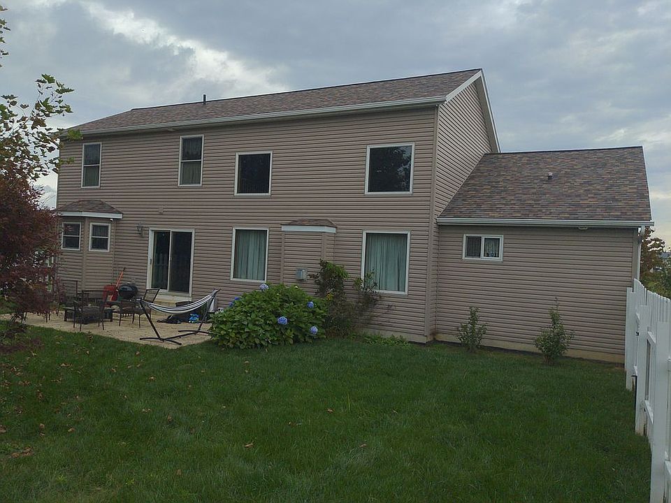 2nd image of 5385 Meadow Park Dr
