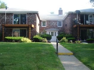 23 Fountain Ln APT 5, Weymouth, MA 02190