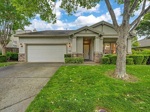 4th image of 4117 Tahoe Vista Dr