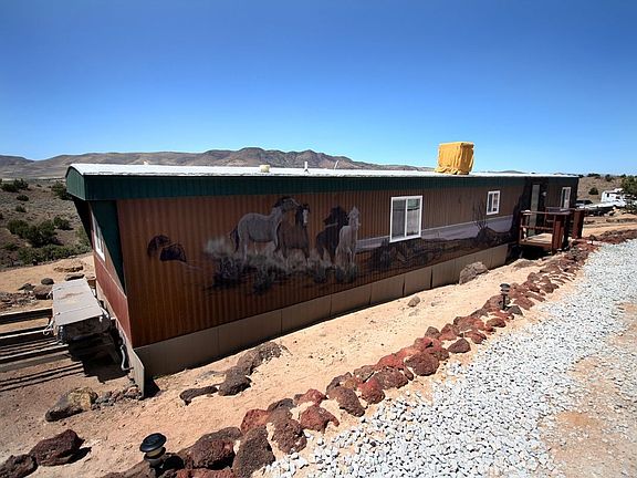 Hobby house and guest house