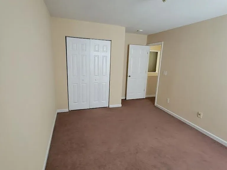 1106 Saint Phillips Ct — Photo 16