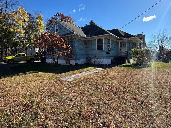 62 Ramapo Ave FLOOR 2