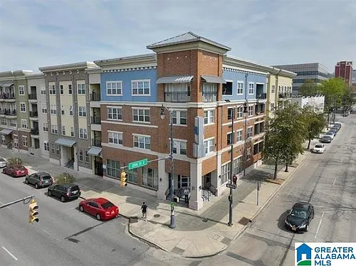 401401 20th St S Photo 1