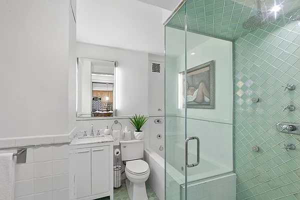 Sold by City Connections Realty | media 10