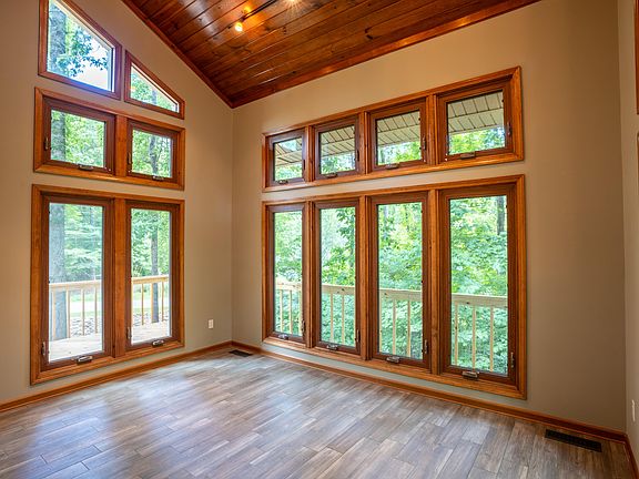 5th image of 171 Lake Hills Pl
