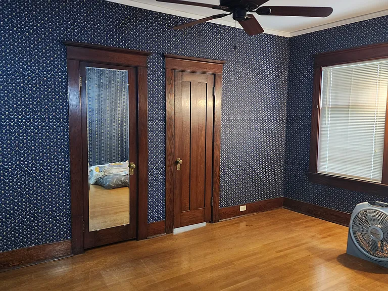 806 H St — Photo 10