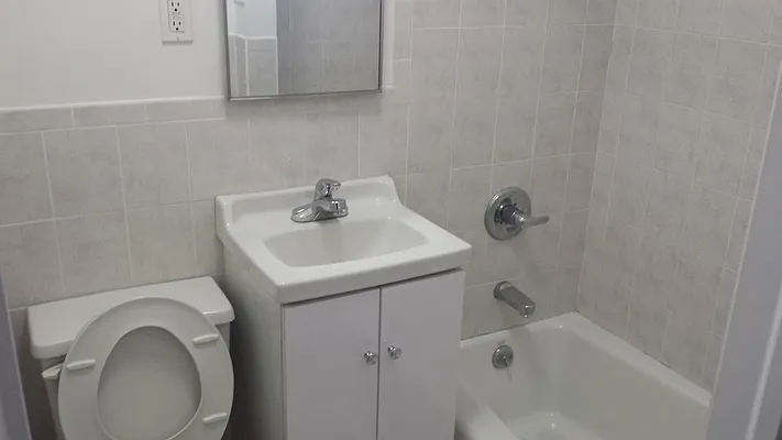 Rented by Urban Realty NYC | media 16