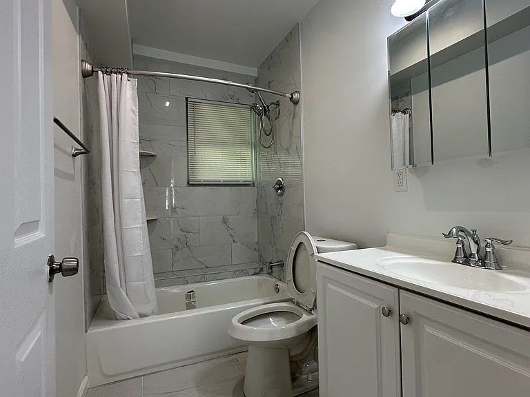 bathroom 2nd floor