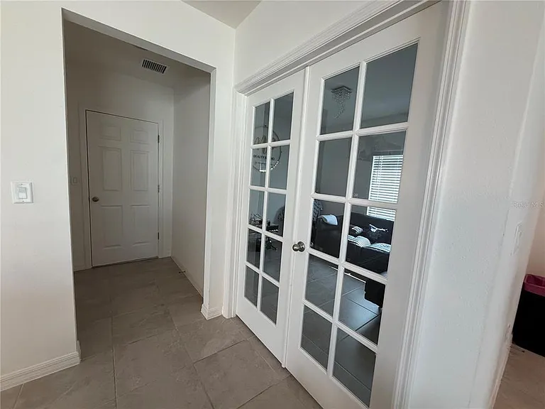 434 North Blvd E — Photo 20