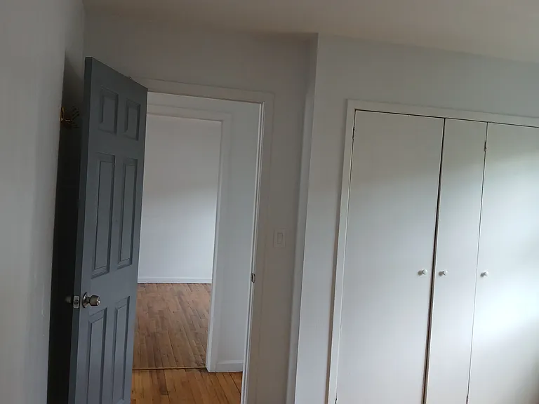 66 Devoe Ave #2 — Photo 16