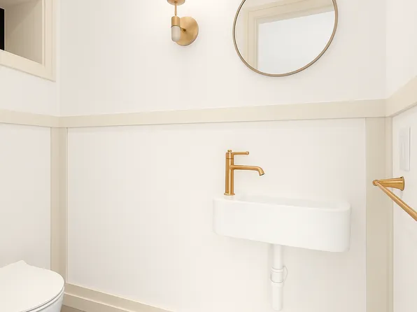 980 Metropolitan Avenue image 8 of 21