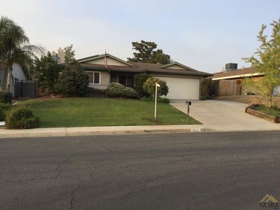 5900 Highlander St, Bakersfield, CA, 93306