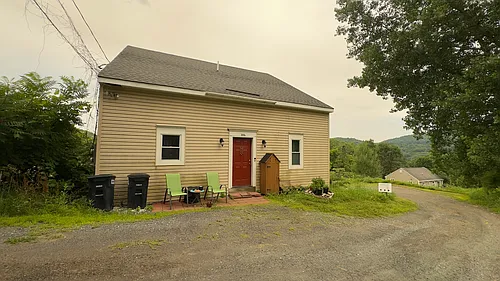 222 Campbell St Photo 1