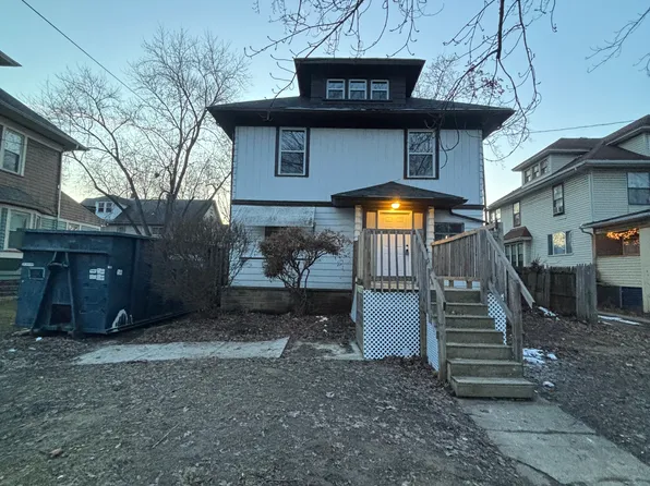 134 S Portage Path, Akron, OH 44303